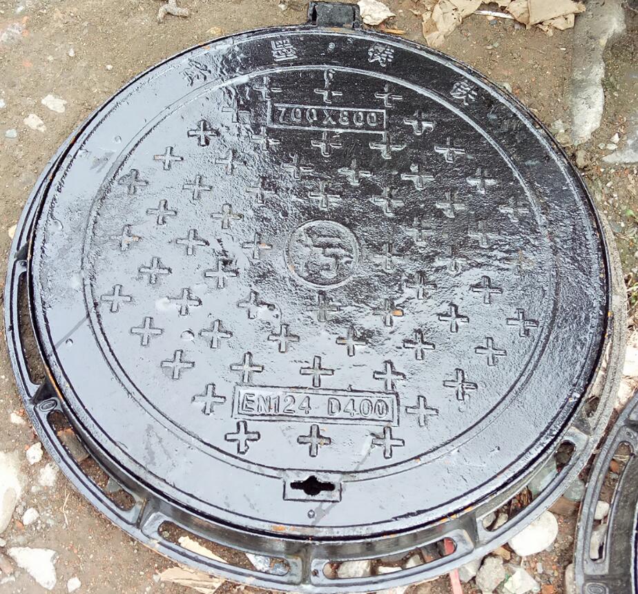 球墨铸铁圆井盖D400(1000*1150)，雨污水井盖