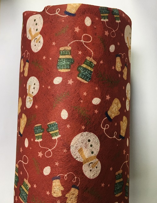 源头厂家供应儿童圣诞老人水刺印花无纺布 一次性口罩用布