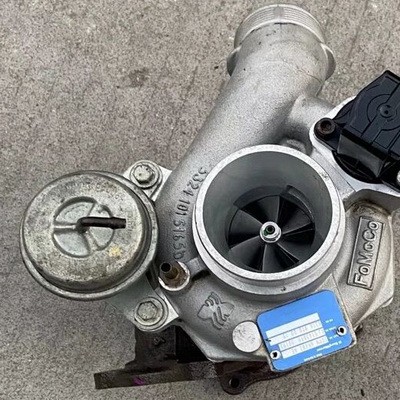 沃尔沃3.0T涡轮增压 油箱 汽油泵 气门室盖 油底壳