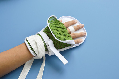 蒙泰A-009-01多功能型约束手套