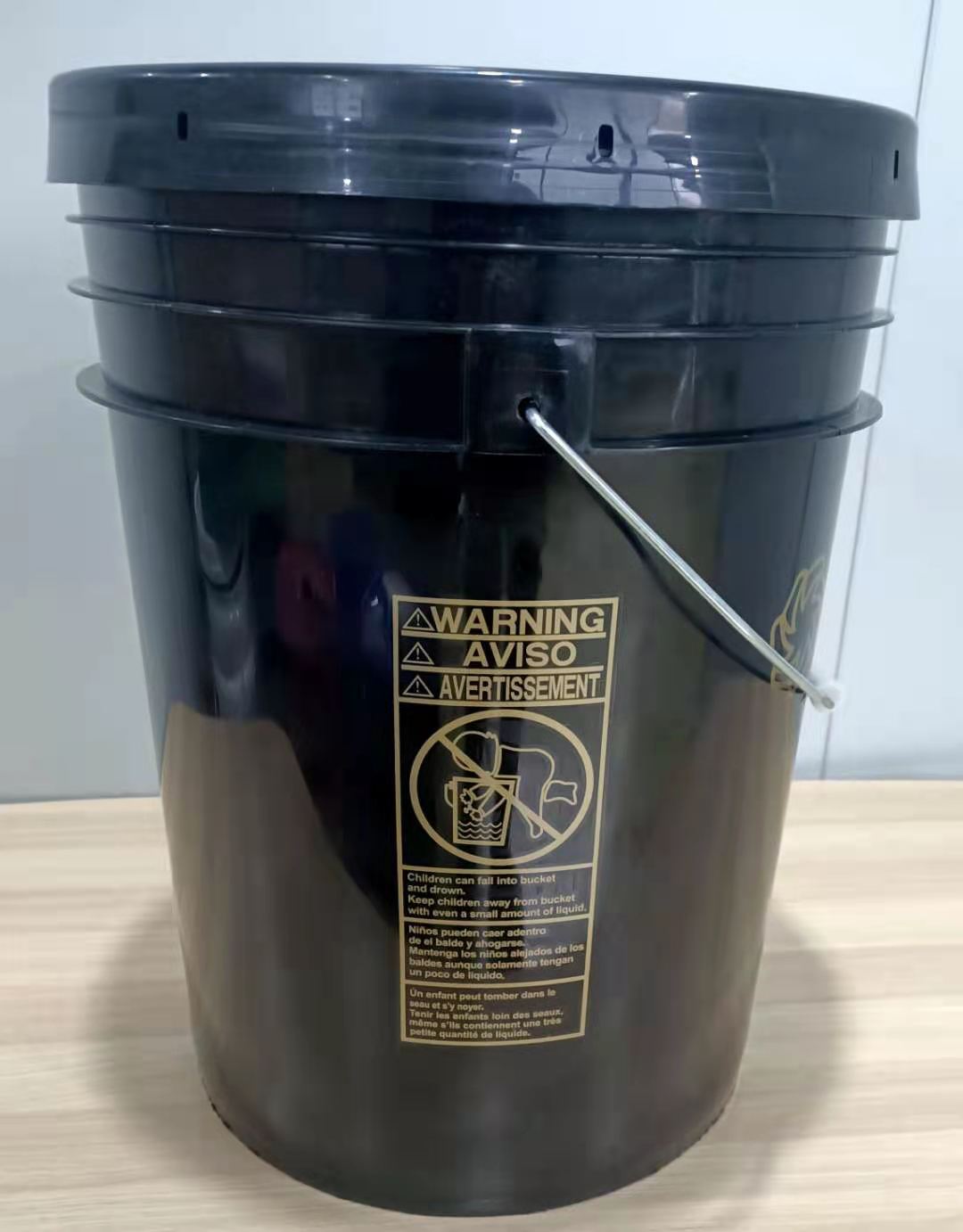 江苏常州塑料包装桶厂家供应化工桶涂料桶饲料桶润滑油桶胶粘剂桶