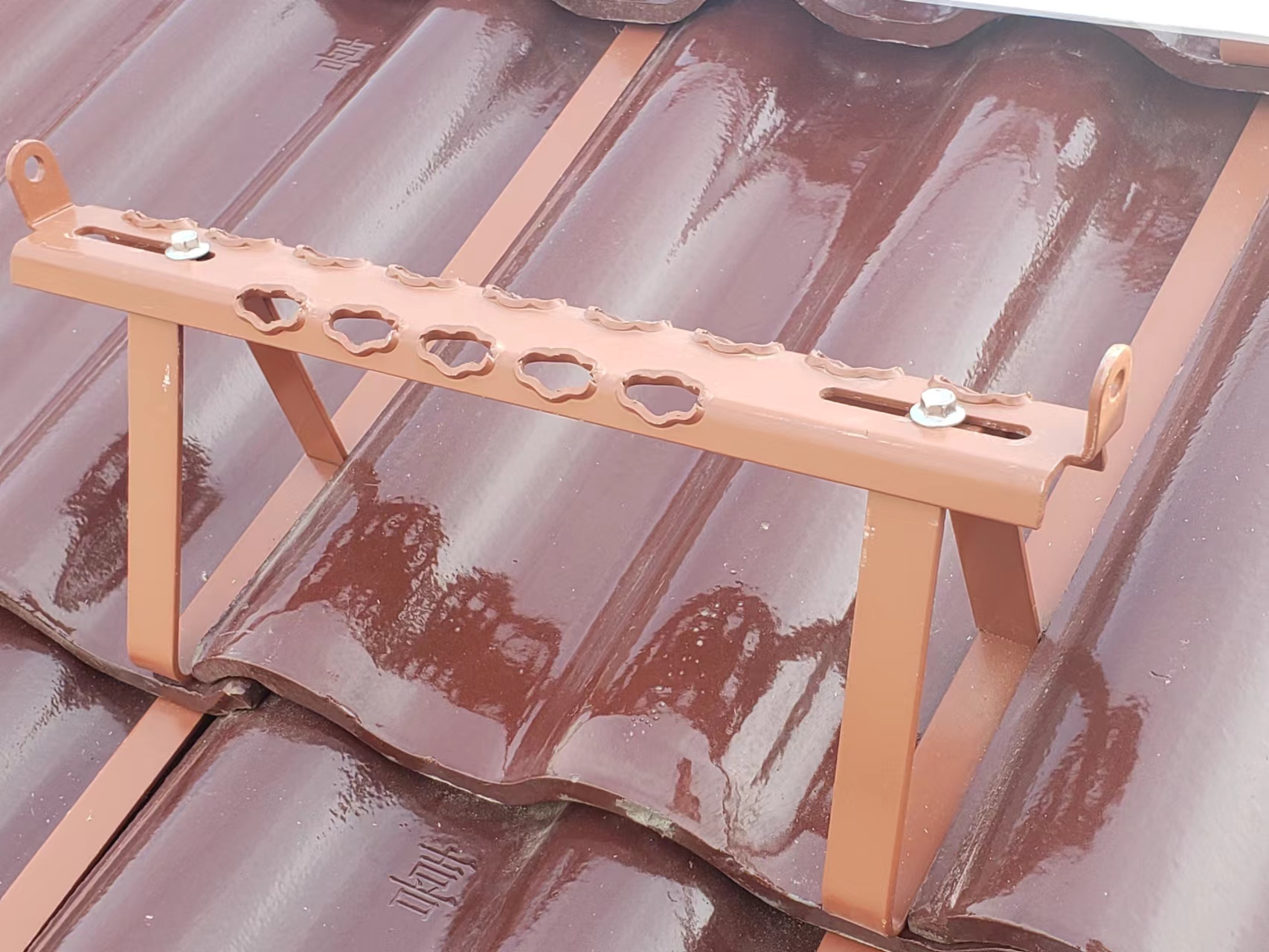 可调整屋顶爬梯 热镀锌板 屋顶步梯