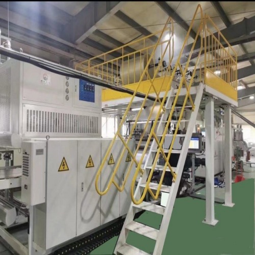 PVC同质透心地板生产线机械设备