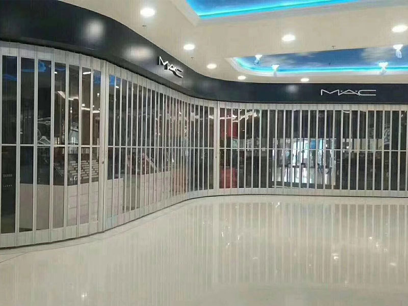 上海嘉定区车库卷帘门 商场折叠门 电动水晶门定做安装