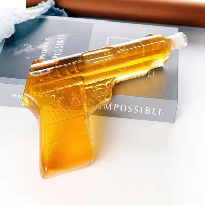 河间华企生产手枪造型酒瓶高硼硅玻璃酒瓶工艺酒瓶500ml