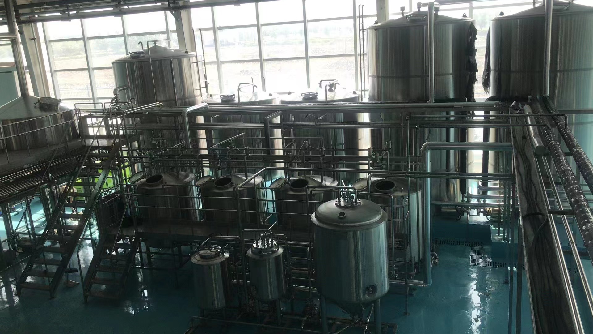 鲜啤扎啤机器设备厂家 自酿原浆啤酒机器设备生产成本
