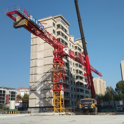 周口扶沟县QTZ80塔机臂长60米平头塔吊成为行业新宠