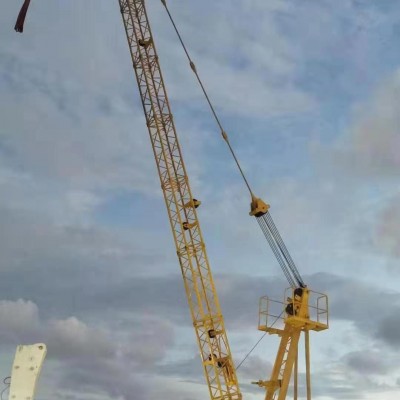 西安莲湖塔机市场施工升降机行情屋面吊起重机等现状